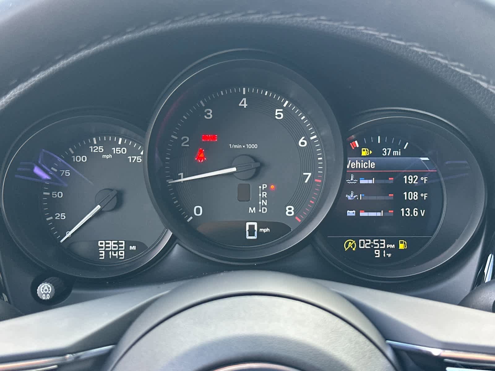Certified 2025 Porsche Macan AWD/4WD image 28