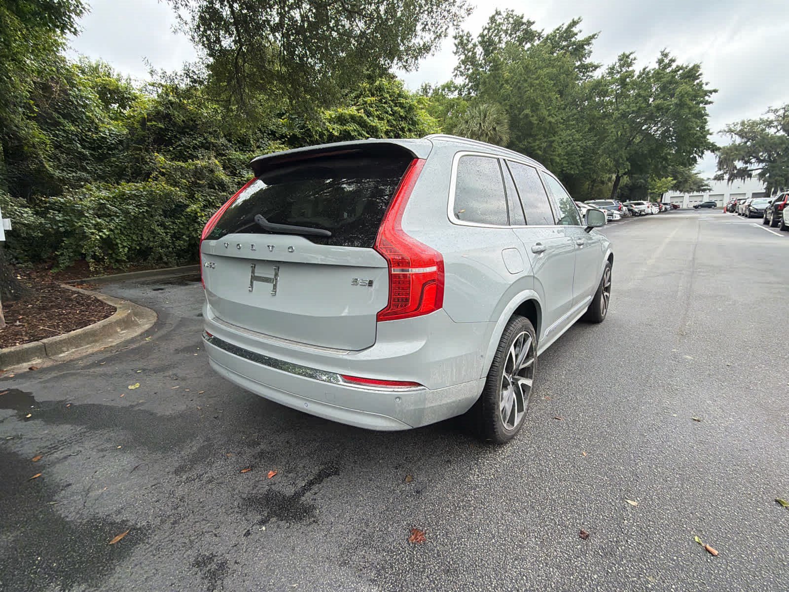Certified 2025 Volvo XC90 B5 Plus w/ Protection Package Premier AWD/4WD image 50