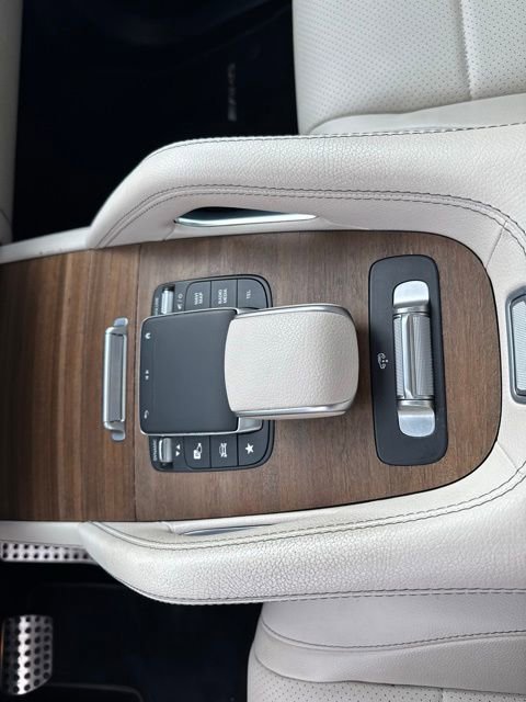 Used 2022 Mercedes-Benz GLS 450 4MATIC image 21