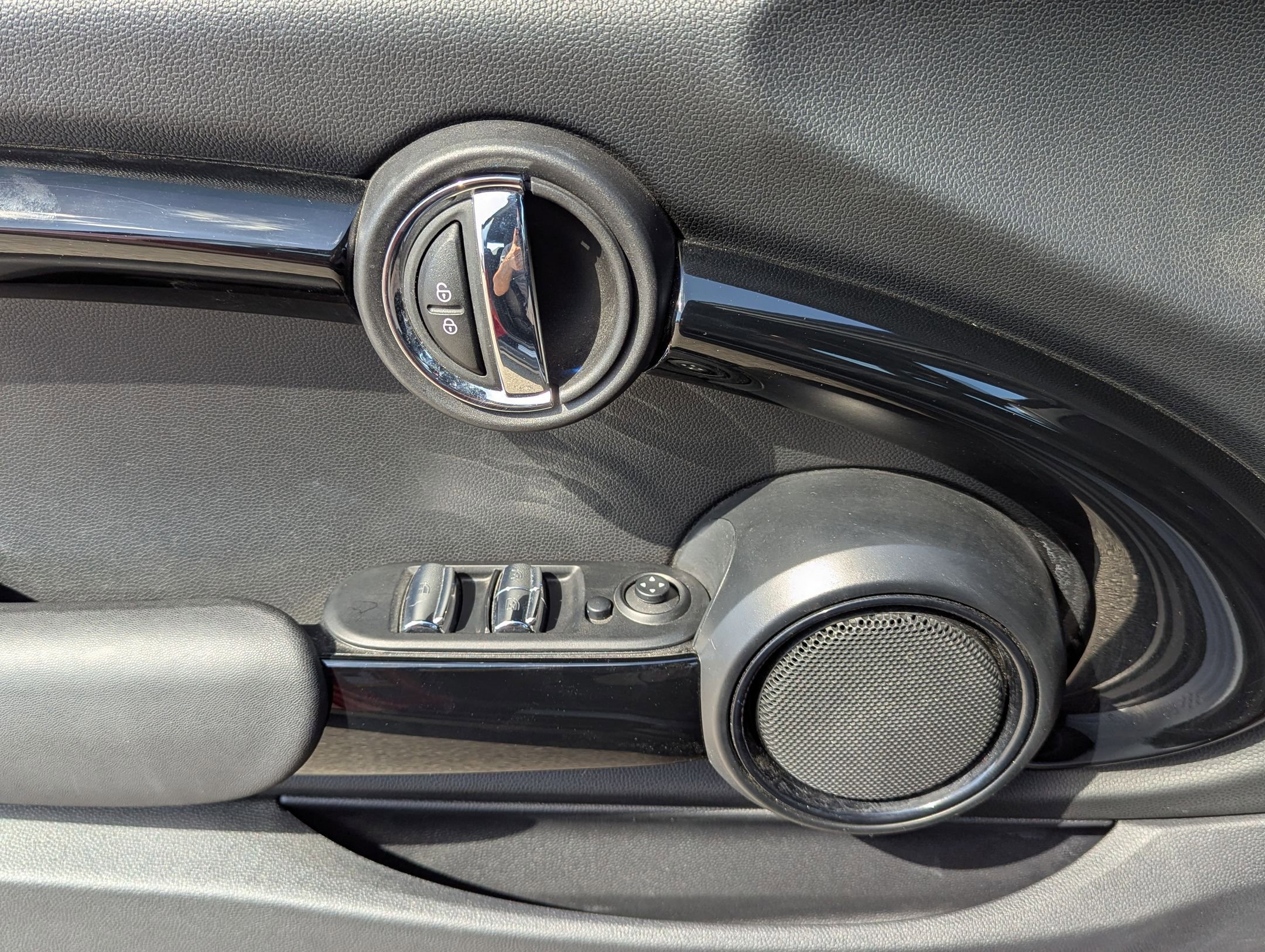 Used 2019 MINI Cooper S w/ Storage Package image 20