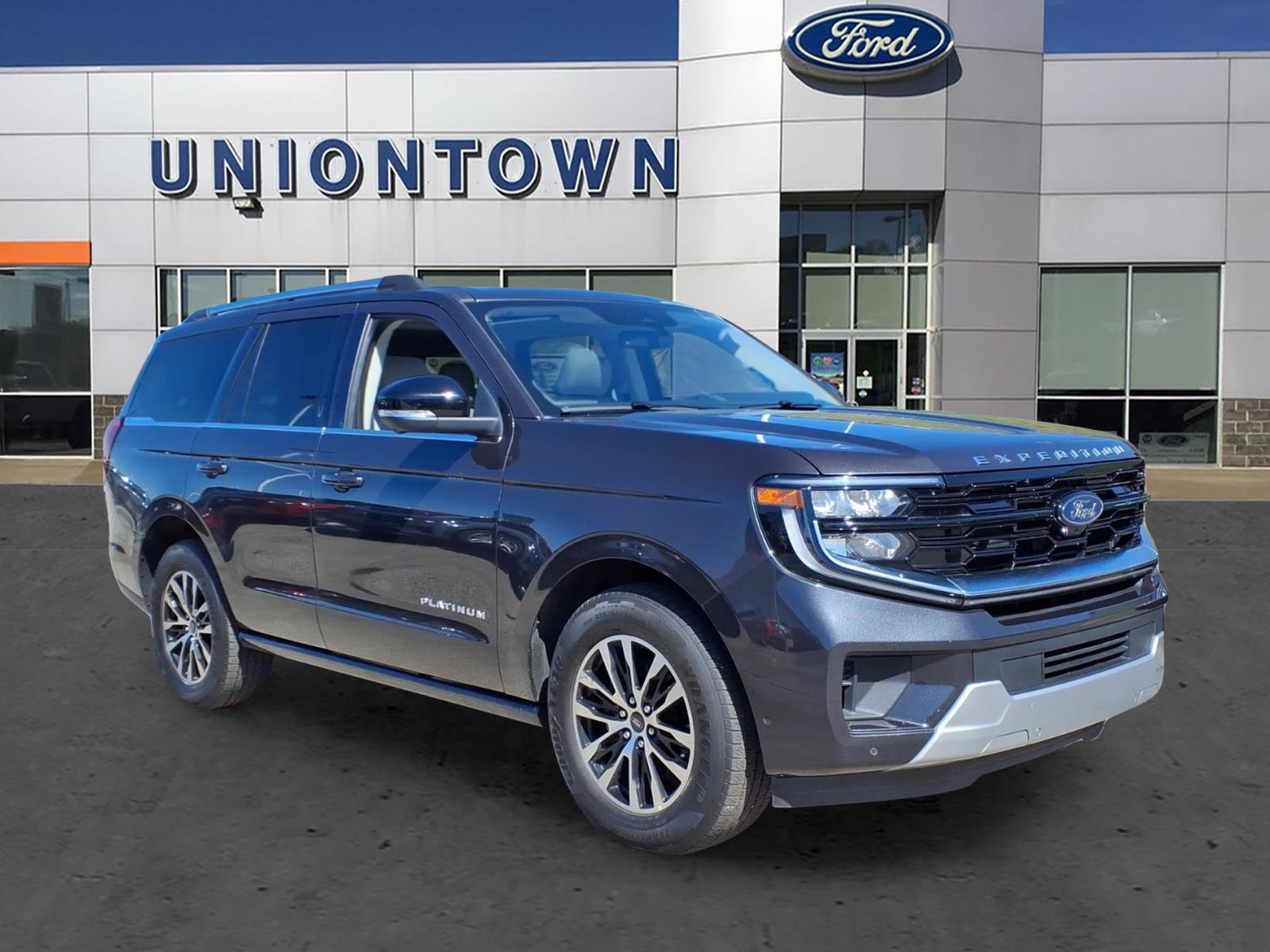 Certified 2025 Ford Expedition Platinum image 1