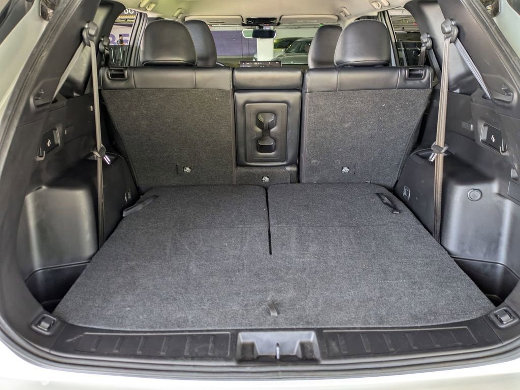 Used 2025 Mitsubishi Outlander SE AWD/4WD image 26