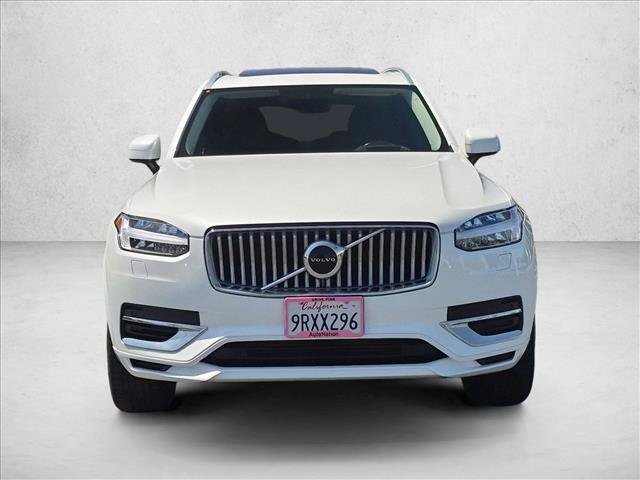 Used 2022 Volvo XC90 T8 Inscription Expression w/ Advanced Package AWD/4WD image 3