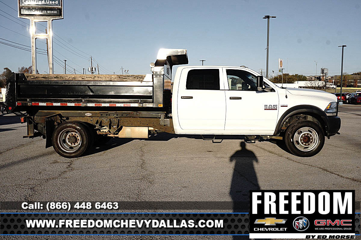 Used 2018 RAM 5500 Tradesman image 34