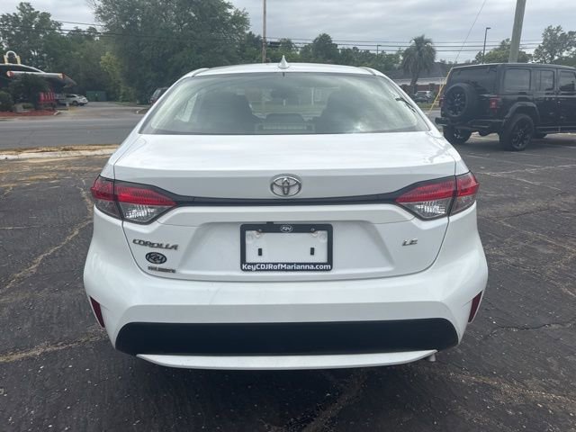 Used 2021 Toyota Corolla LE image 4