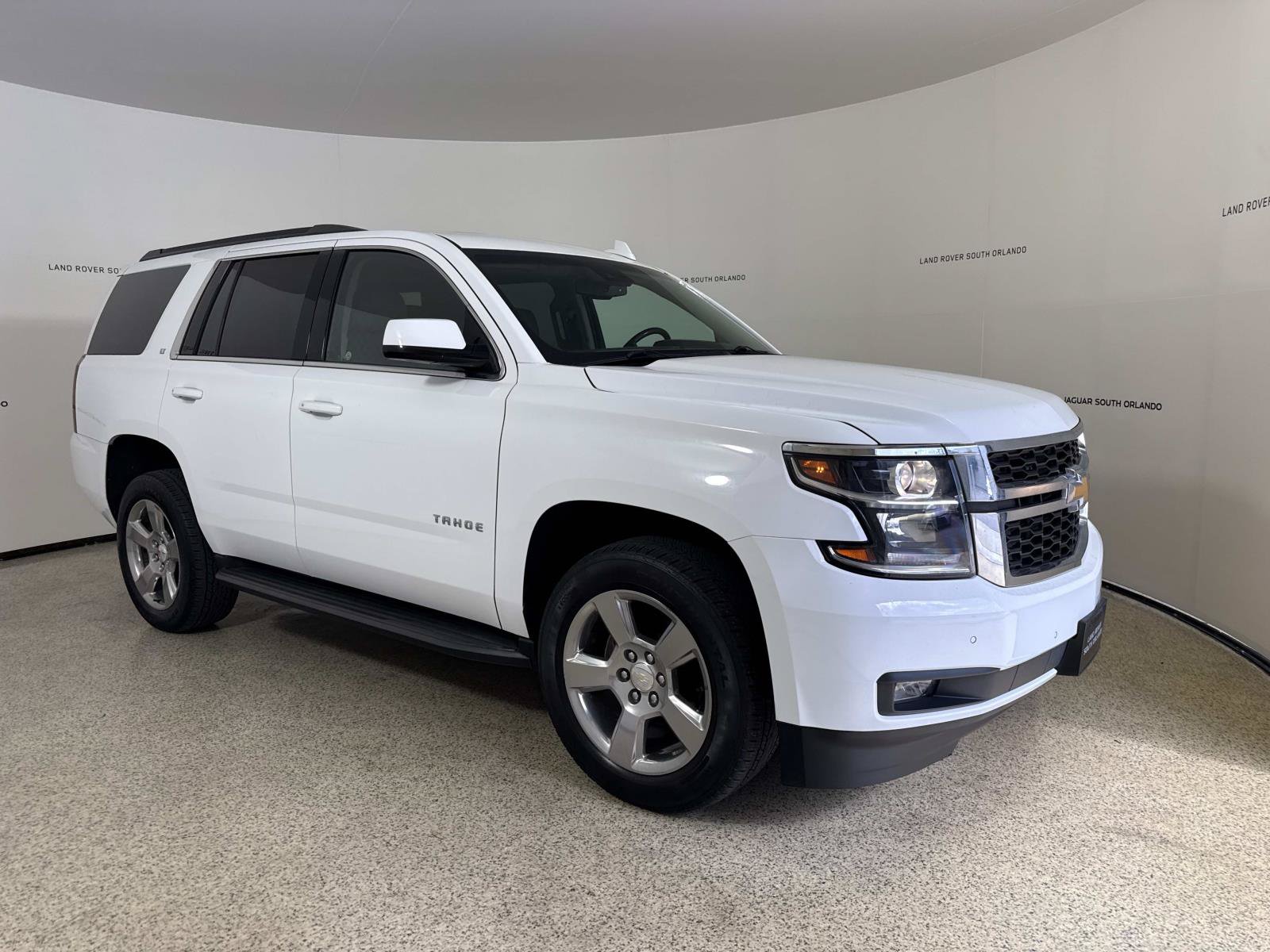 Used 2019 Chevrolet Tahoe LT w/ Luxury Package AWD/4WD image 7