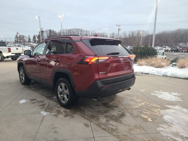 Used 2023 Toyota RAV4 XLE image 5