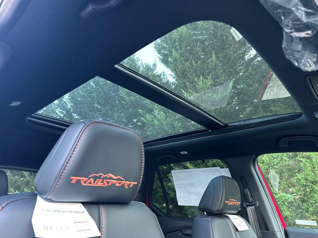 New 2025 Honda Pilot TrailSport image 12