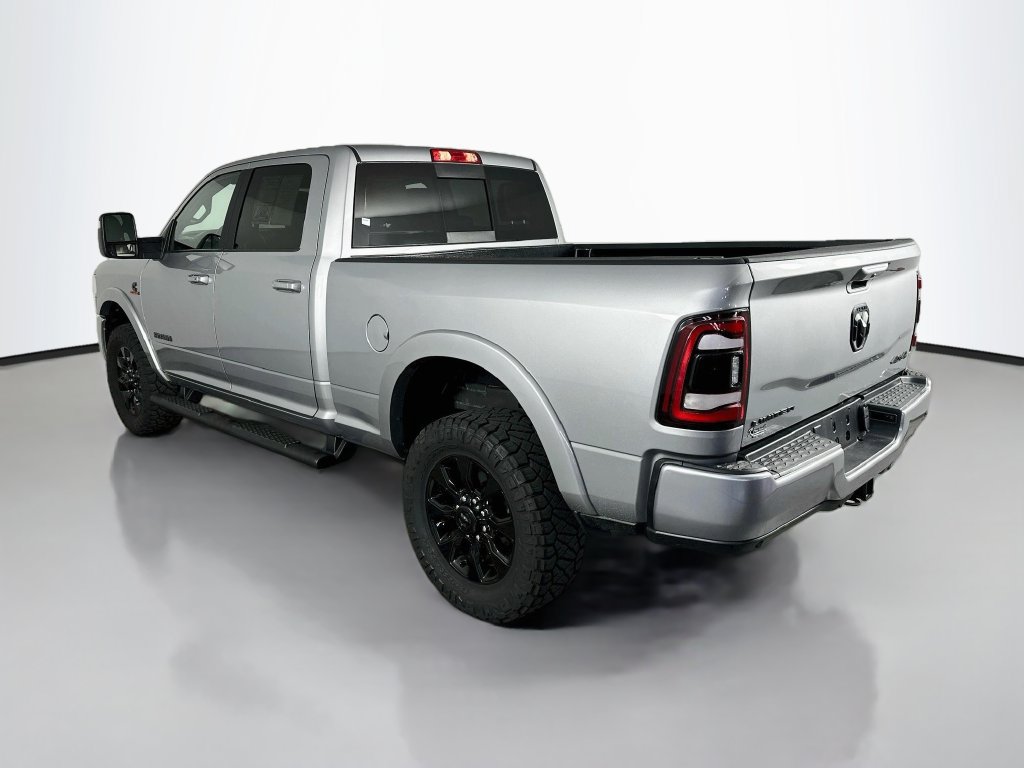 Used 2023 RAM 2500 Limited w/ Night Edition AWD/4WD image 5