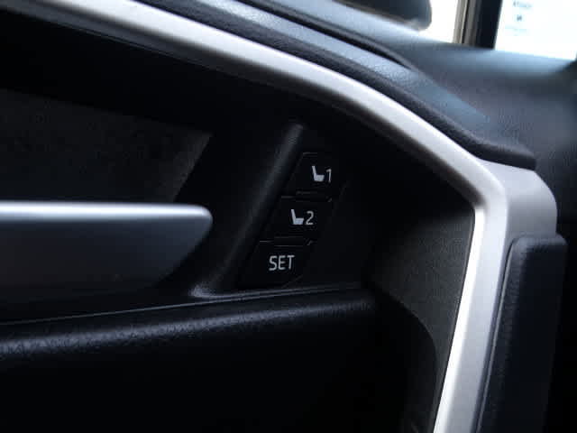 Used 2025 Toyota RAV4 XLE Premium w/ Weather Package FWD image 39