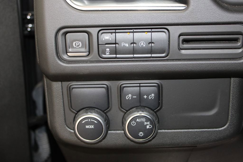 Used 2023 Chevrolet Tahoe Premier image 40