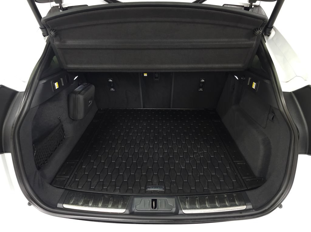 Used 2026 Jaguar F-PACE R-Dynamic S AWD/4WD image 6