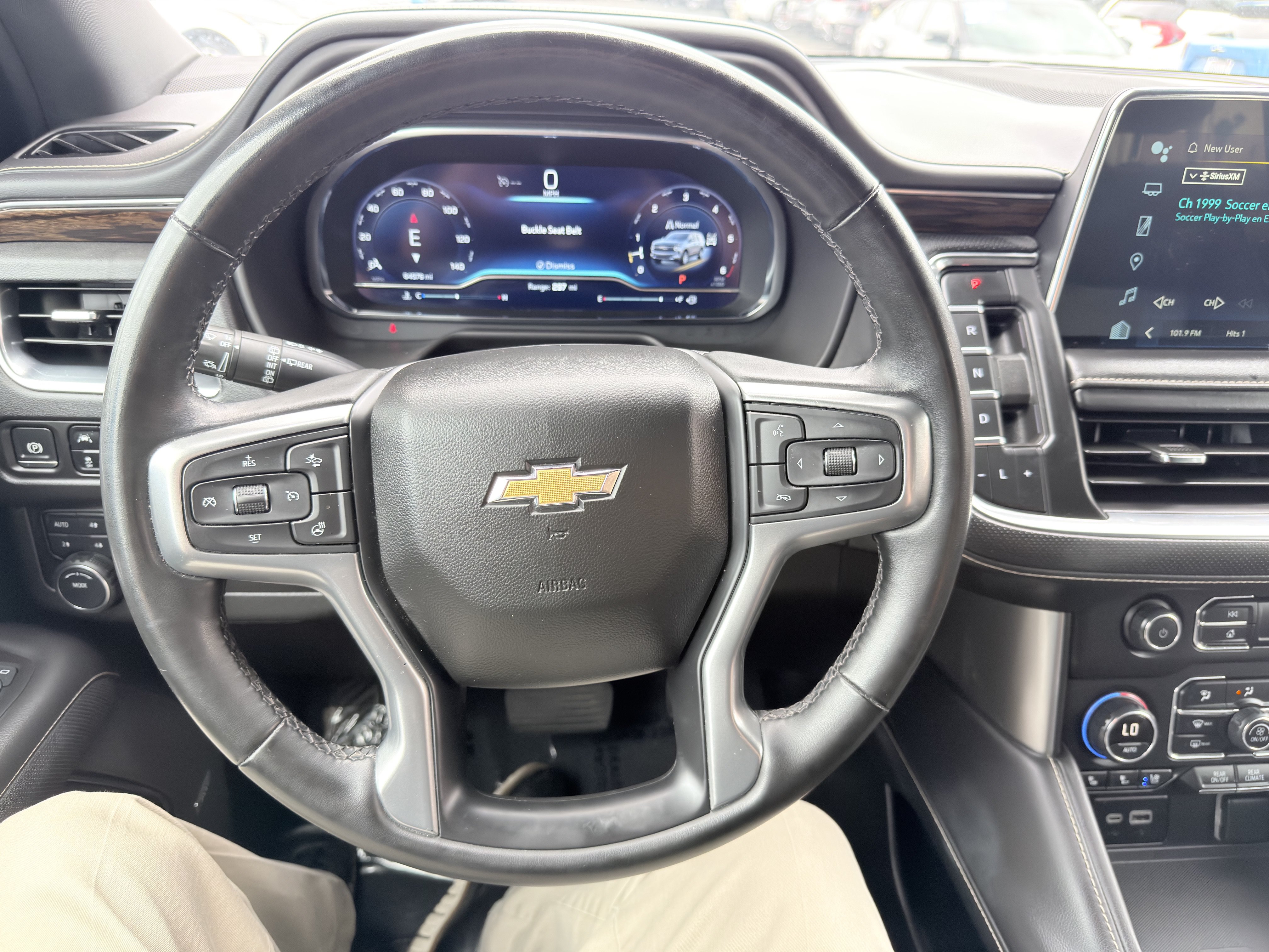 Used 2024 Chevrolet Suburban Premier AWD/4WD image 31