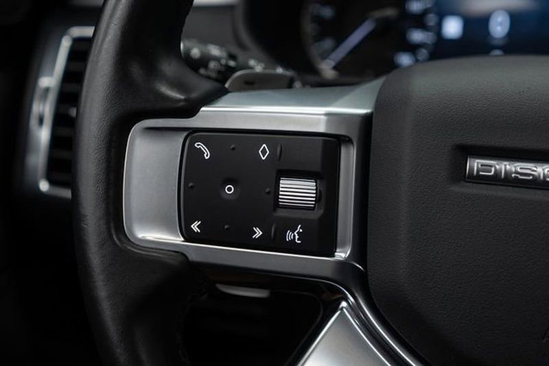Used 2023 Land Rover Discovery S R-Dynamic image 24