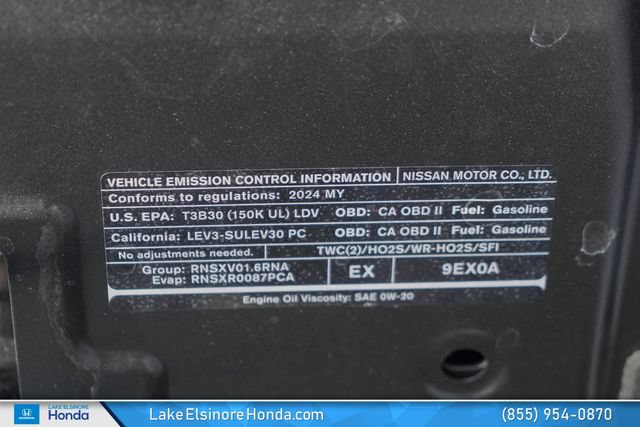 Used 2024 Nissan Versa SR FWD image 32