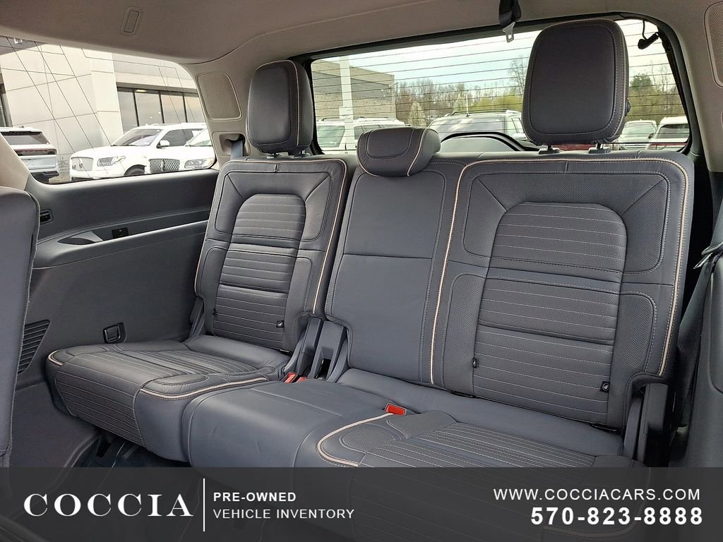 Used 2018 Lincoln Navigator Black Label AWD/4WD image 11