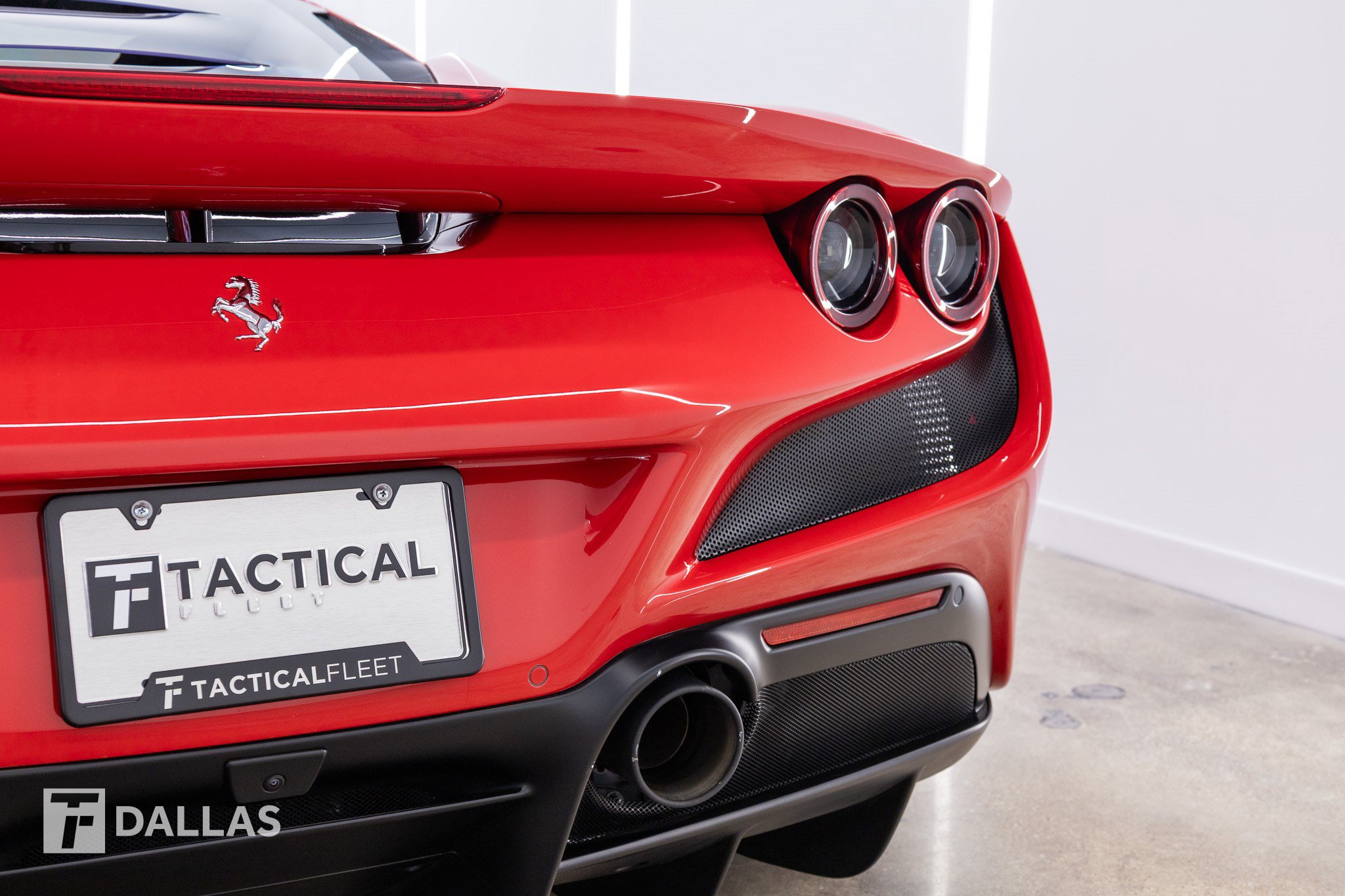Used 2020 Ferrari F8 Tributo RWD image 11