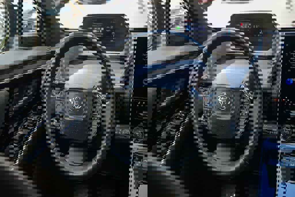 Used 2024 Toyota bZ4X XLE w/ Weather Package image 12