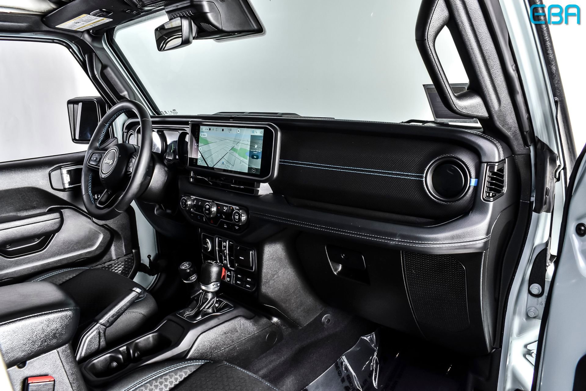 Used 2024 Jeep Wrangler Unlimited Rubicon 4xe w/ Technology Group image 24