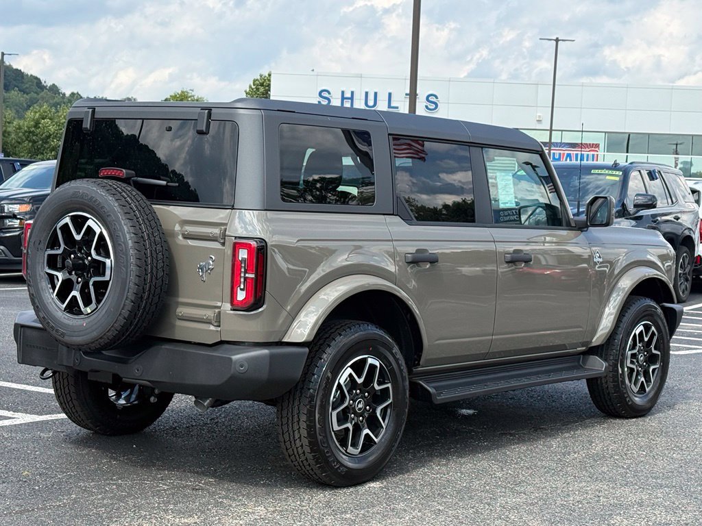 New 2026 Ford Bronco Outer Banks AWD/4WD image 35