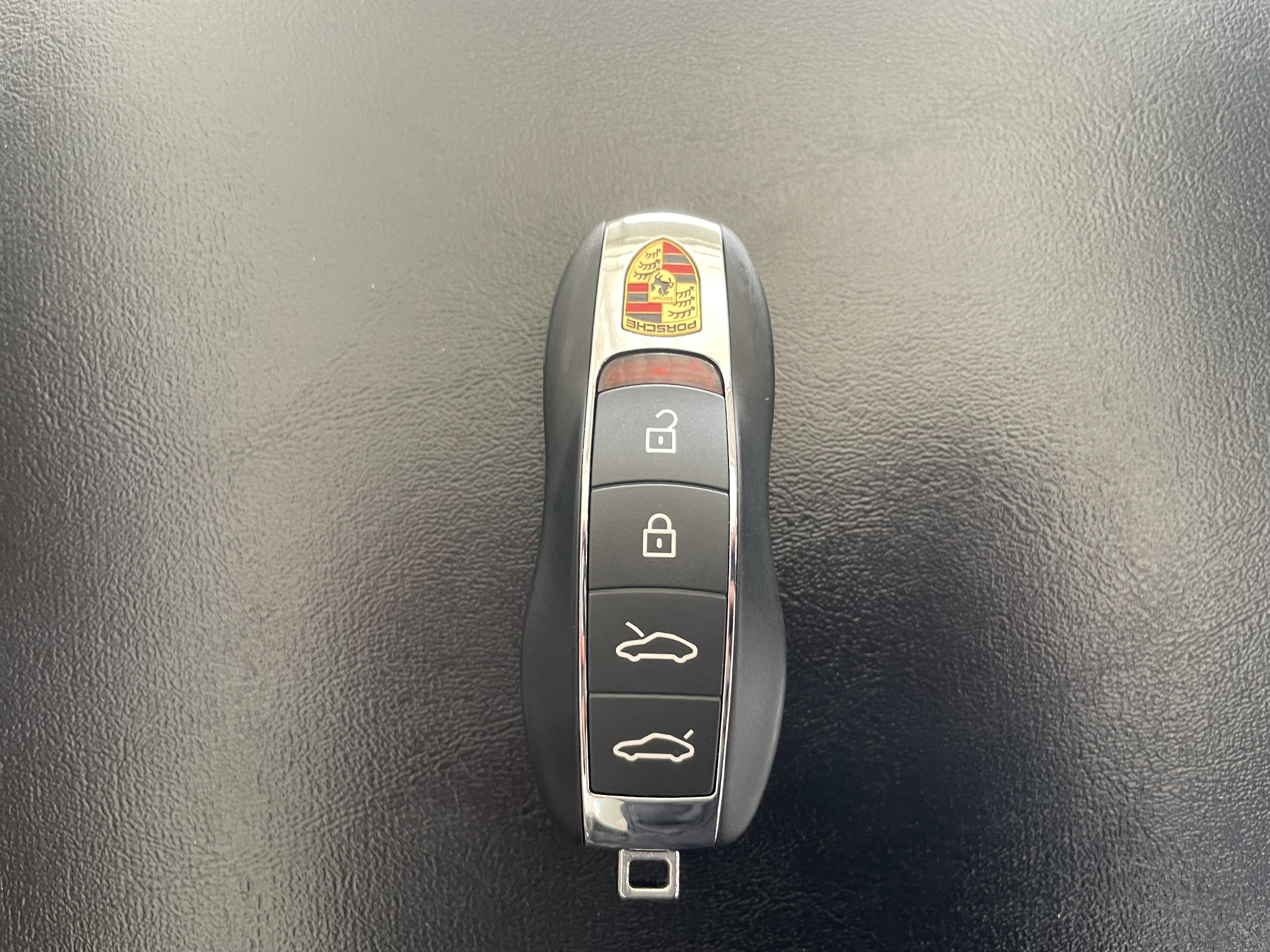 Certified 2025 Porsche 718 Boxster Spyder RS RWD image 25