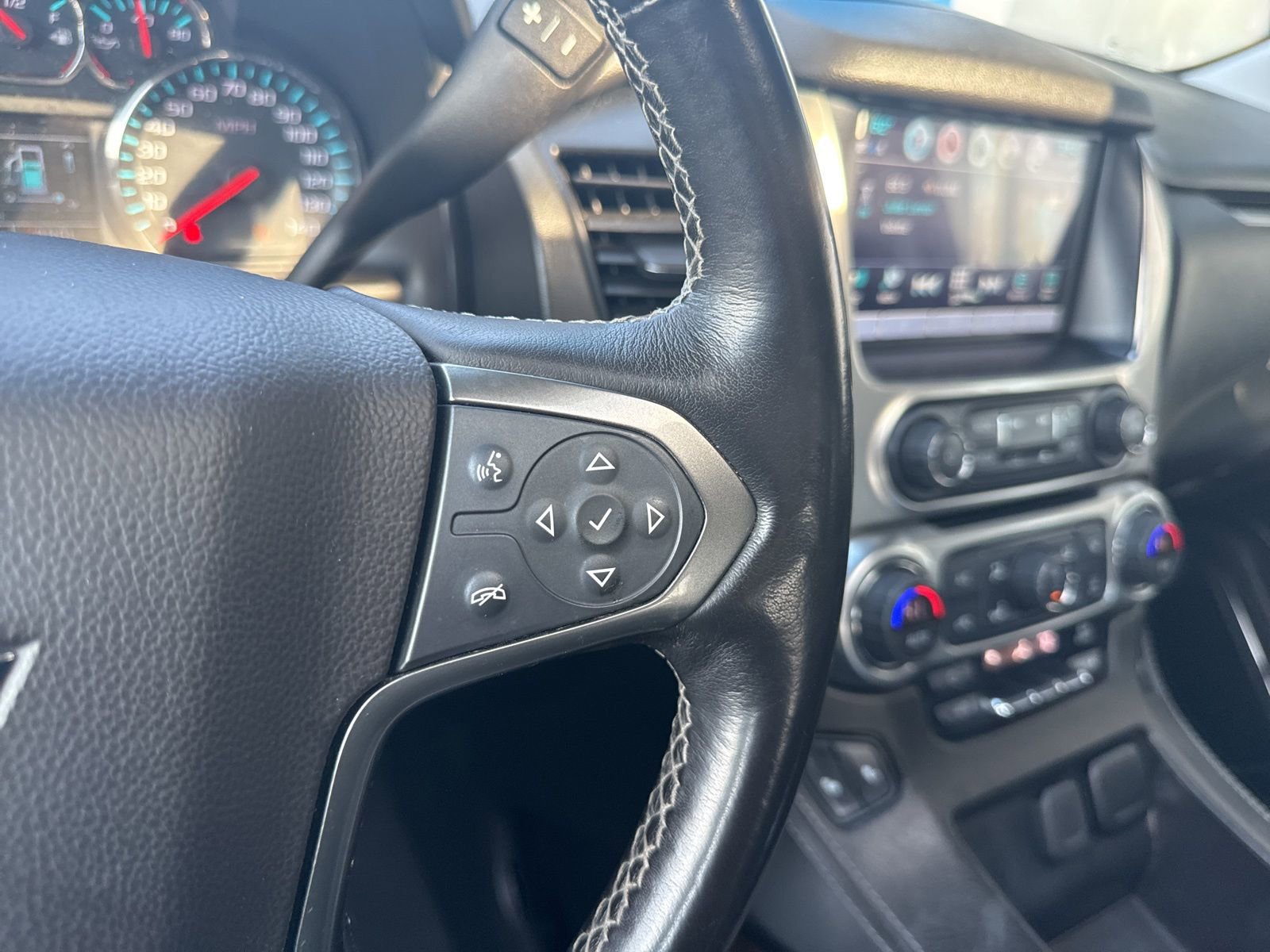 Used 2019 Chevrolet Tahoe LT w/ LT Signature Package image 34