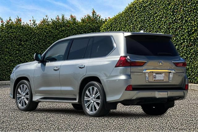 Used 2016 Lexus LX 570 4WD w/ Luxury Package image 6