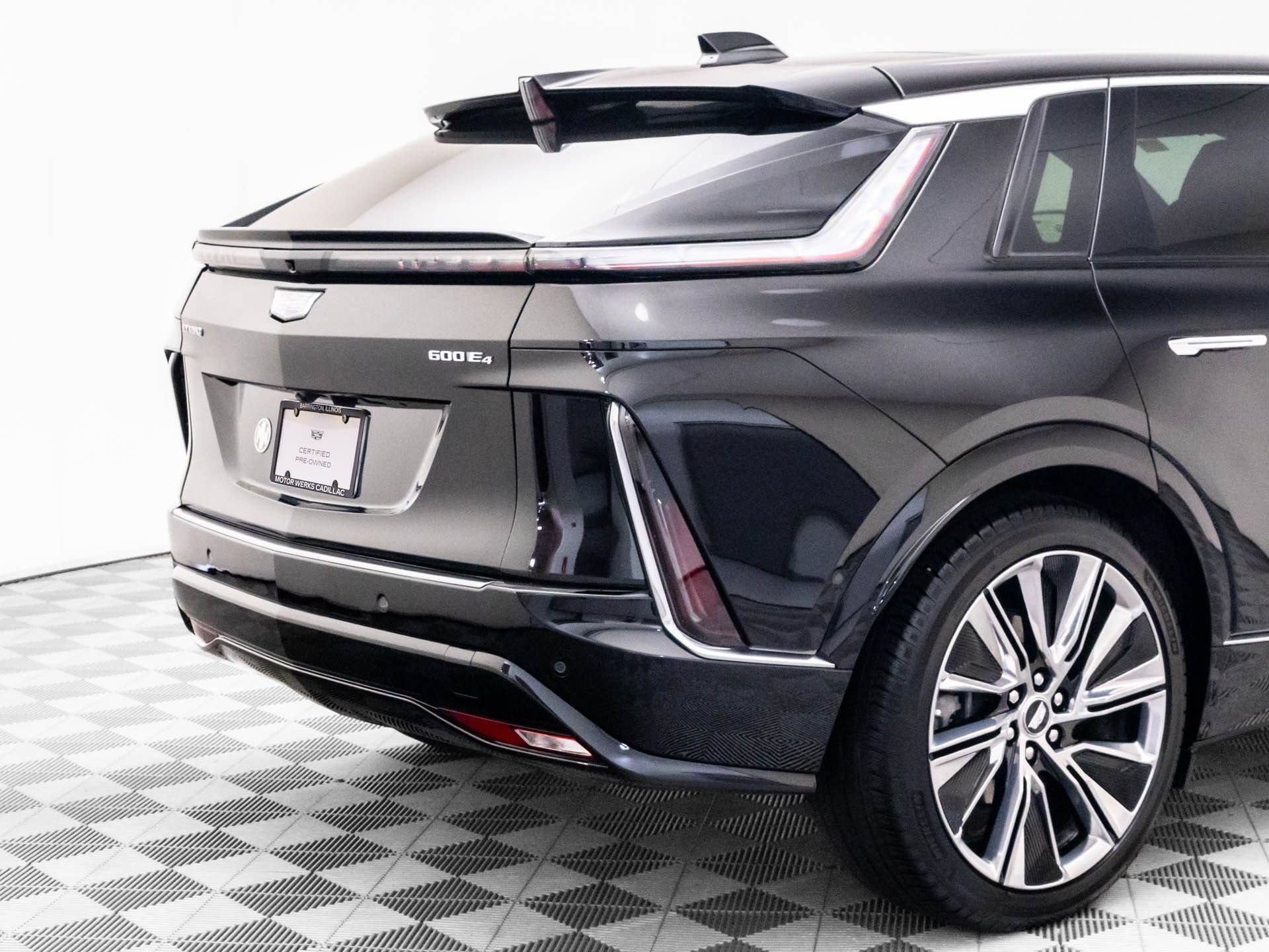 Certified 2026 Cadillac Lyriq Signature Luxury w/ Nappa Leather Package AWD/4WD image 37