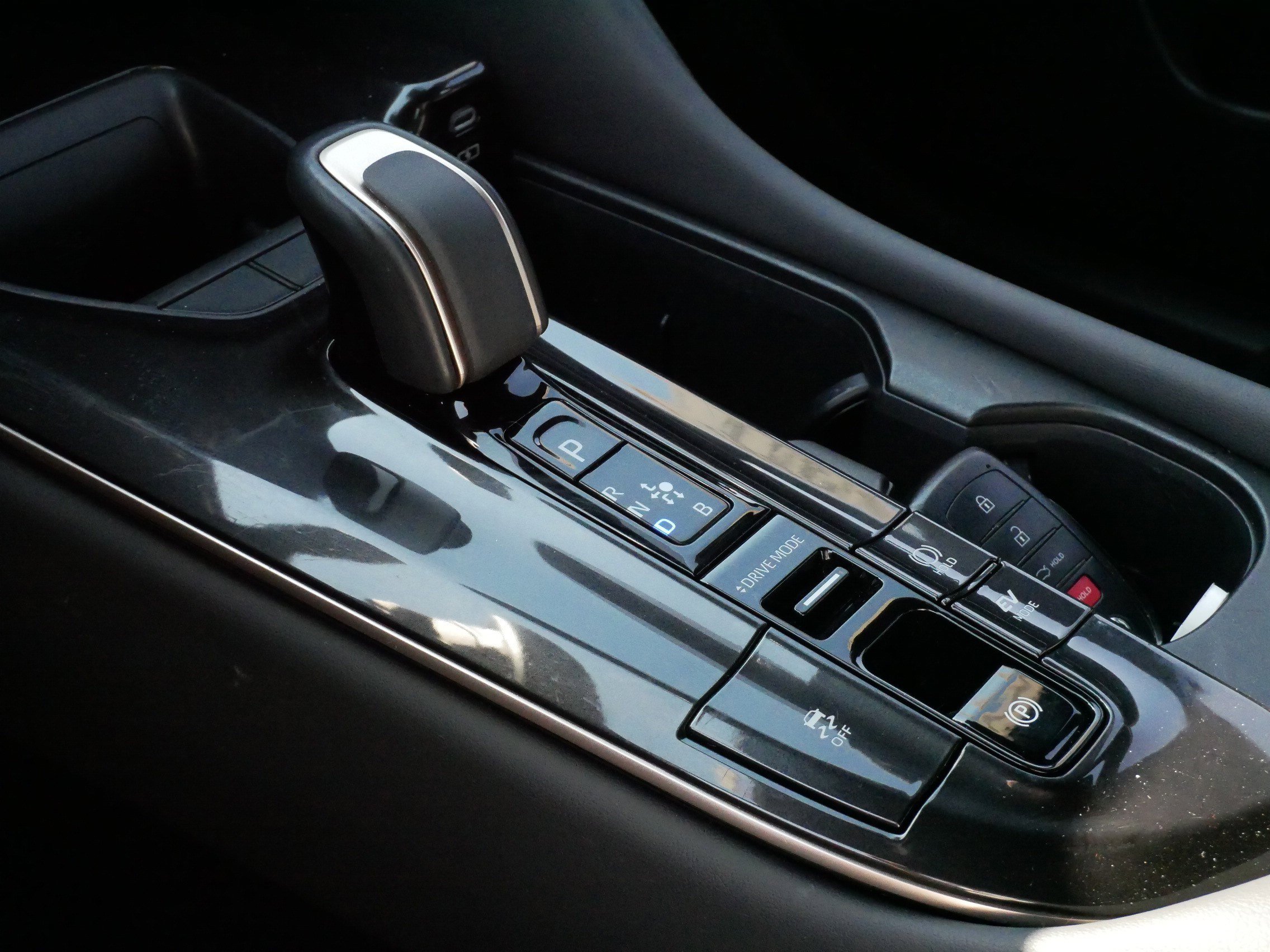Certified 2025 Toyota Crown AWD/4WD image 24