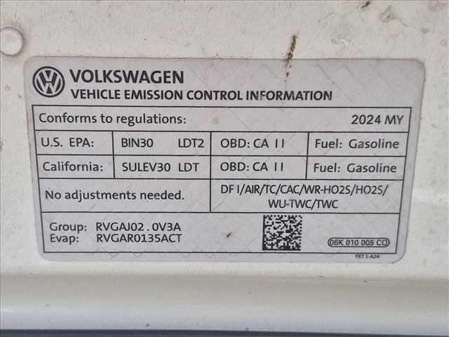 Used 2024 Volkswagen Tiguan SE AWD/4WD image 25