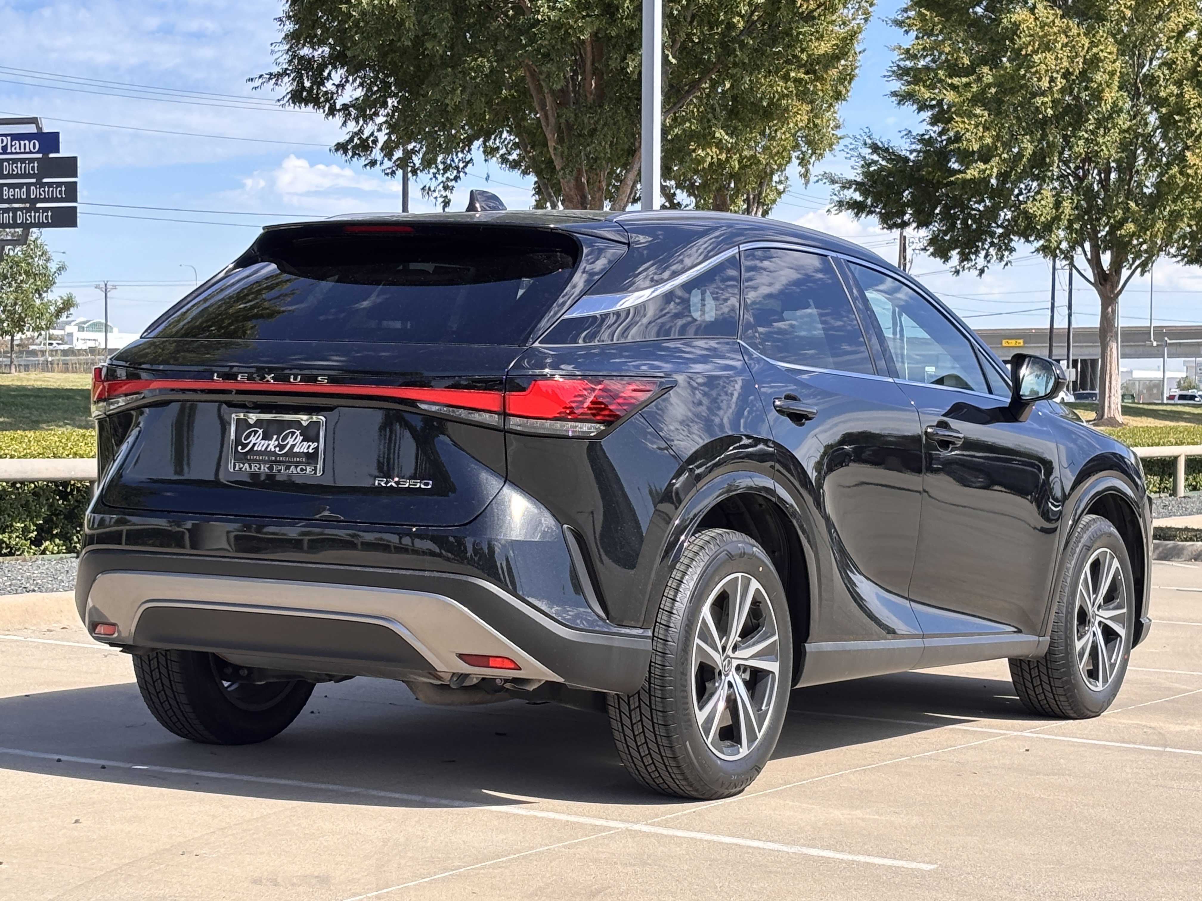 Used 2026 Lexus RX 350 Premium w/ Accessory Package (Z1) FWD image 2