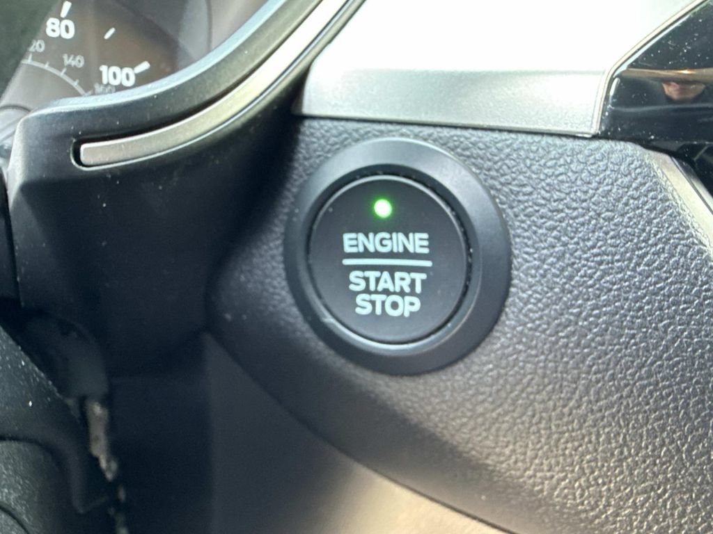 Used 2020 Ford Escape SEL FWD image 28