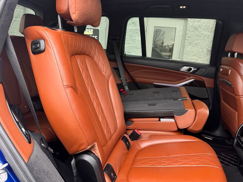Used 2023 BMW X7 M60i w/ Executive Package image 44