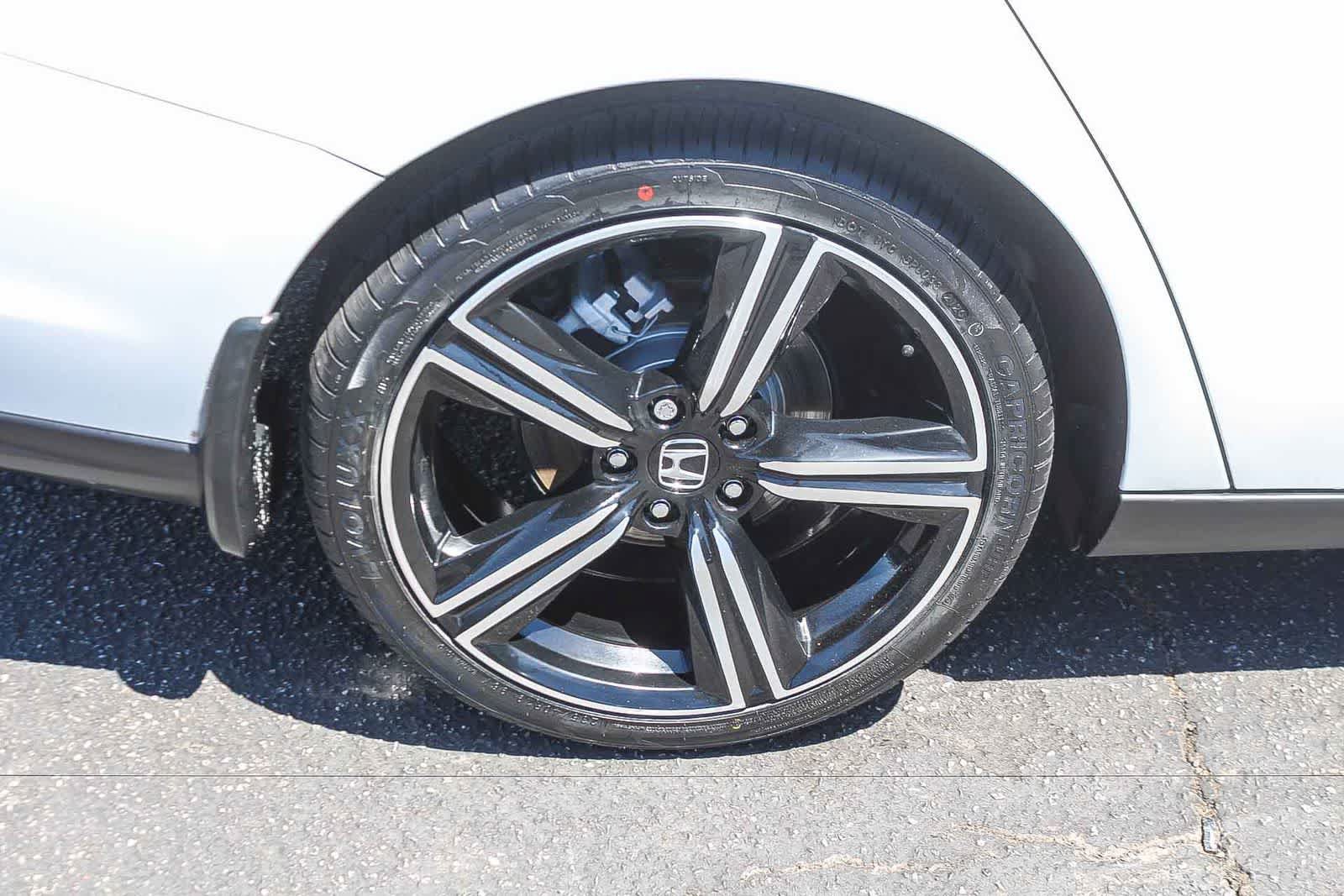 Used 2024 Honda Accord Sport image 11