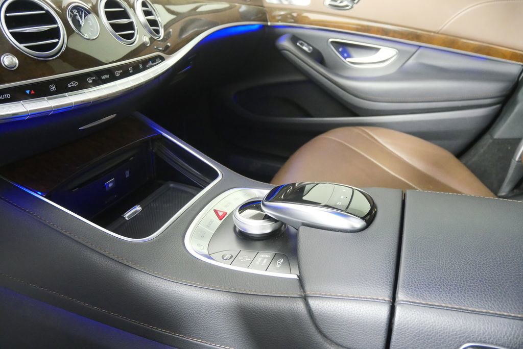 Used 2017 Mercedes-Benz S 550 4MATIC Sedan image 21