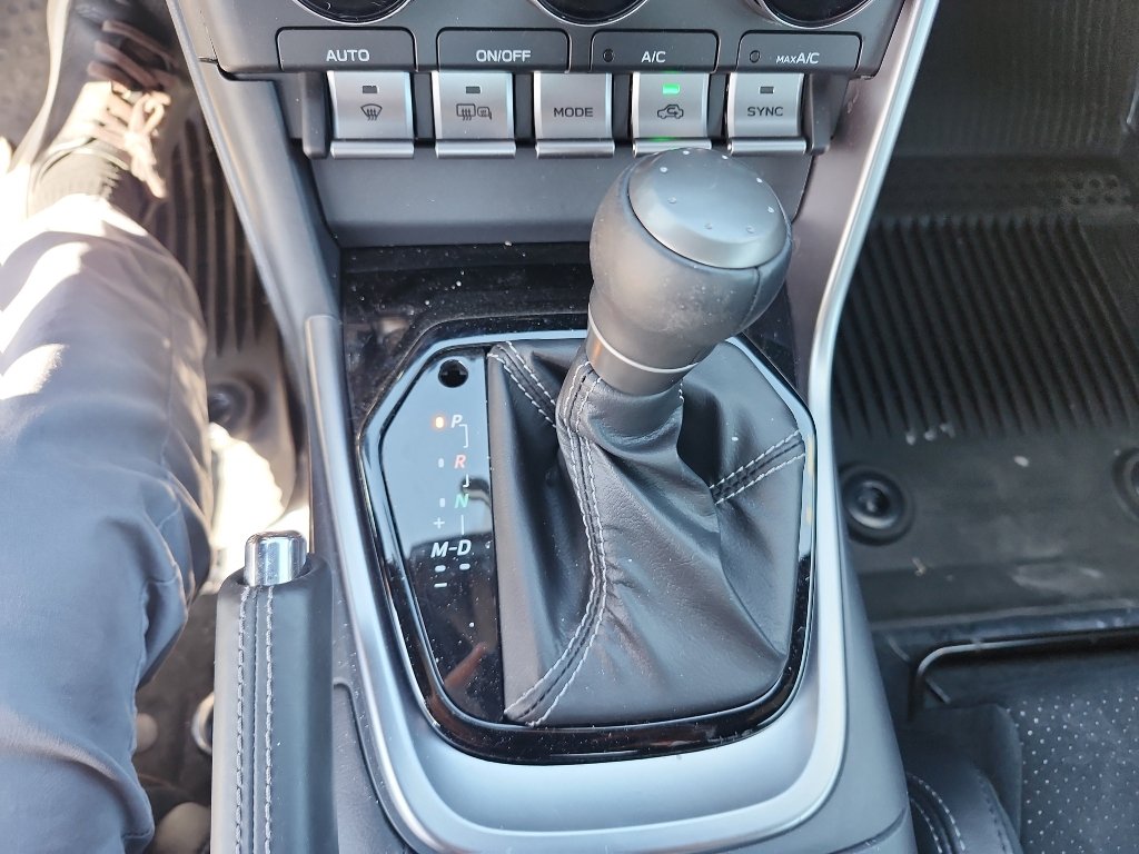 Used 2025 Toyota GR86 Premium RWD image 27