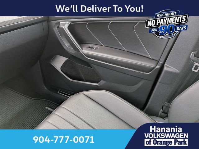 Certified 2023 Volkswagen Tiguan SE R-Line FWD image 17