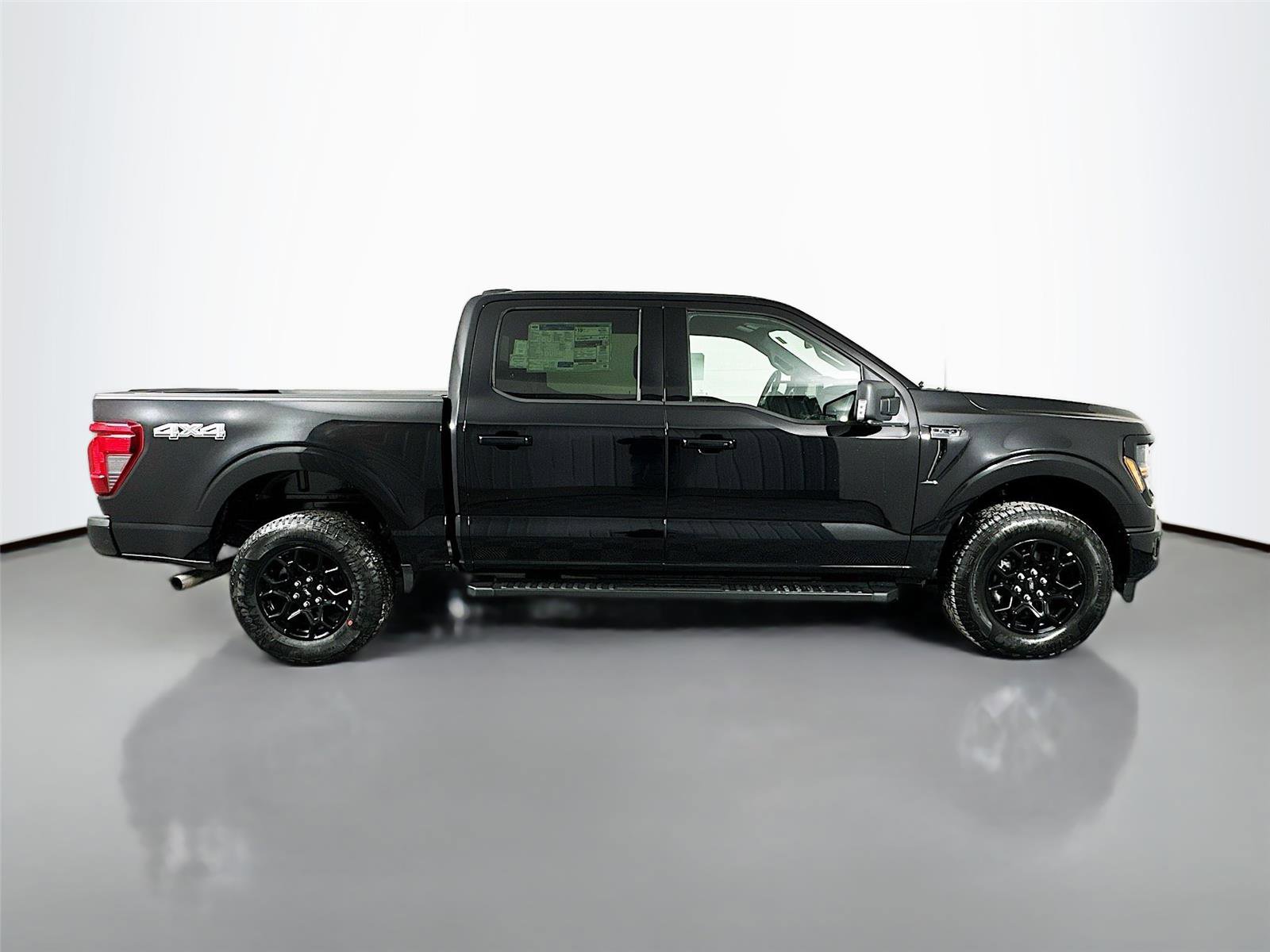 New 2026 Ford F150 XLT w/ Equipment Group 302A MID image 8