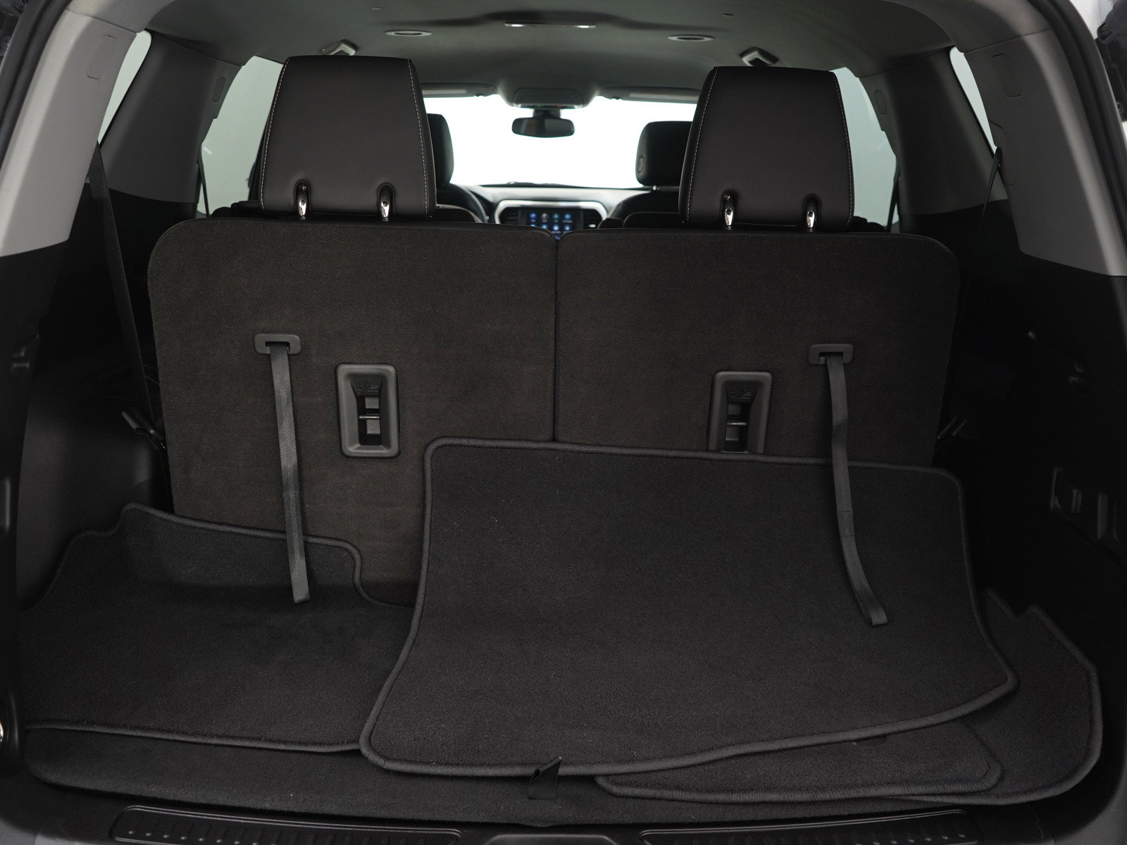 Used 2023 GMC Acadia SLT w/ Elevation Edition image 12