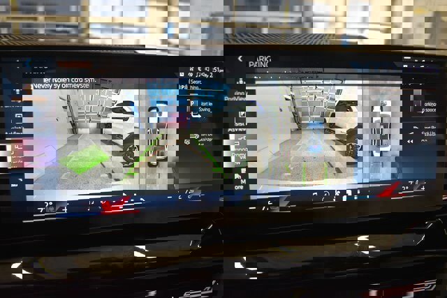 New 2026 BMW 530i xDrive w/ M Sport Package image 29