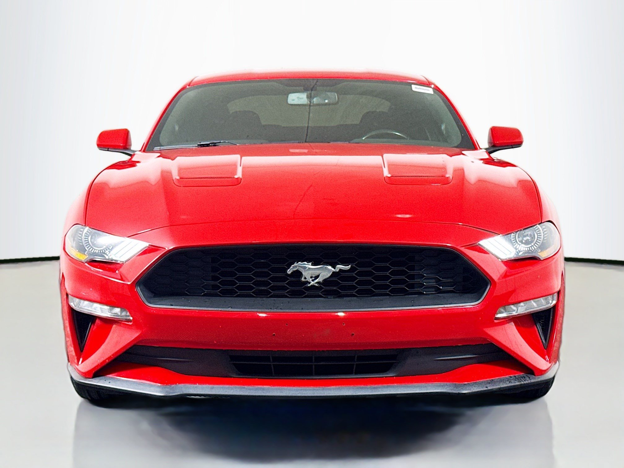 Used 2018 Ford Mustang Coupe w/ Equipment Group 101A RWD image 2