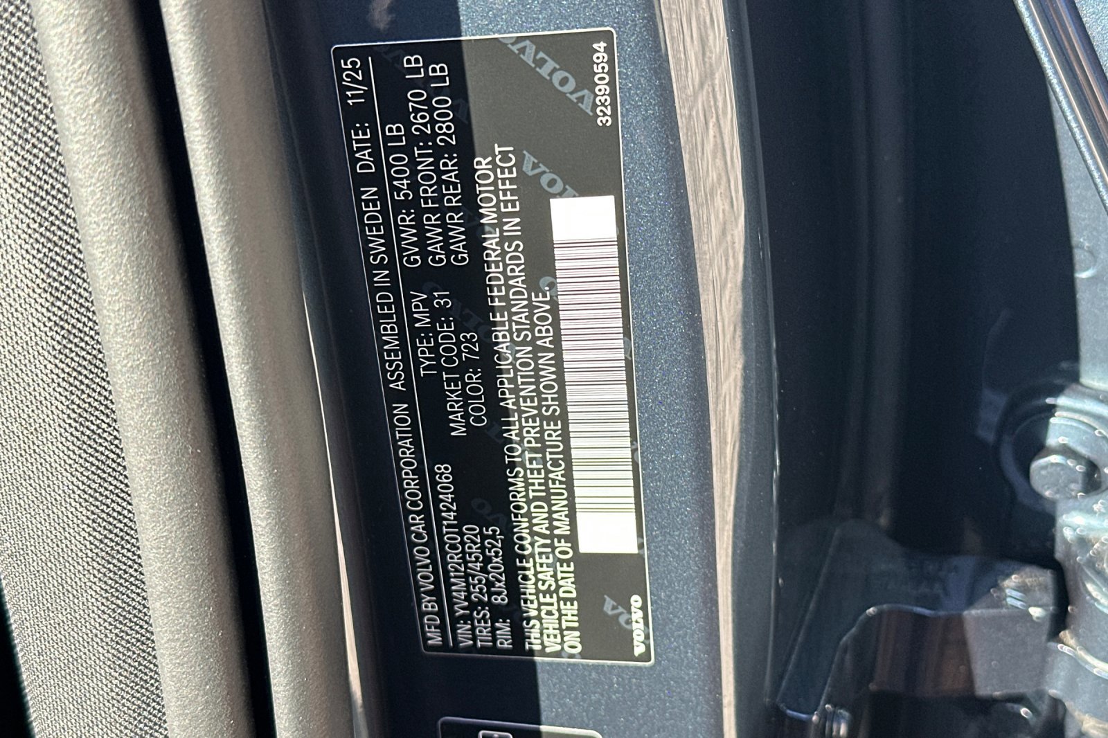 New 2026 Volvo XC60 B5 Plus w/ Climate Package image 23