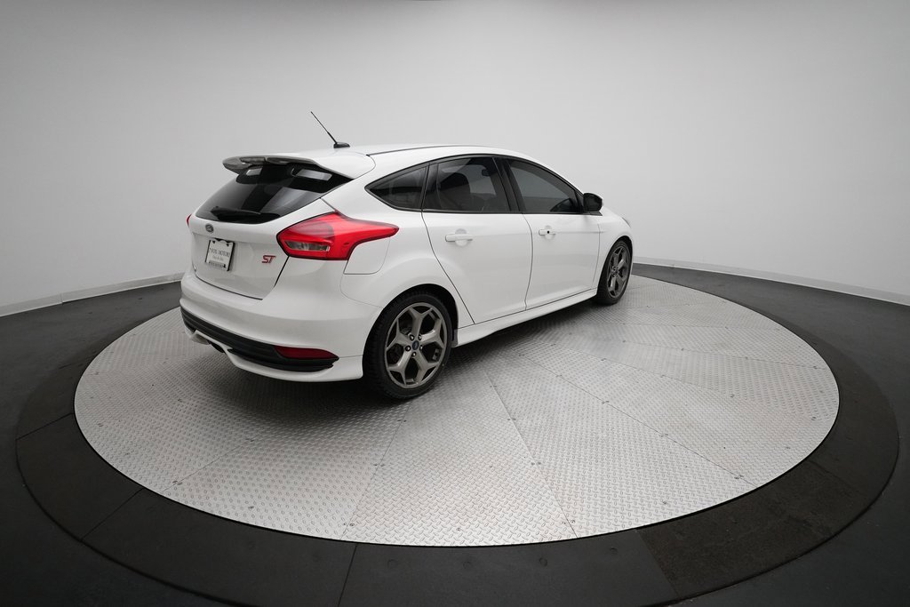 Used 2018 Ford Focus ST image 35