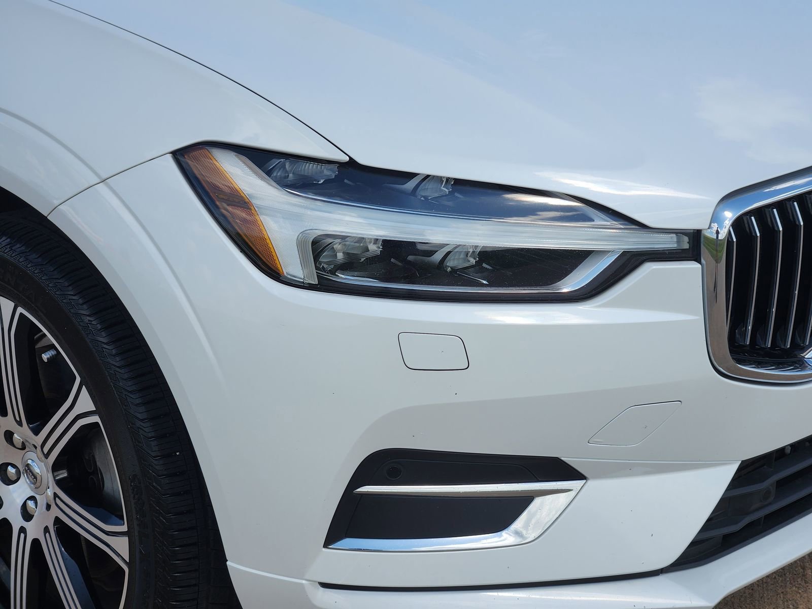 Used 2020 Volvo XC60 T6 Inscription w/ Protection Package Premier AWD/4WD image 11