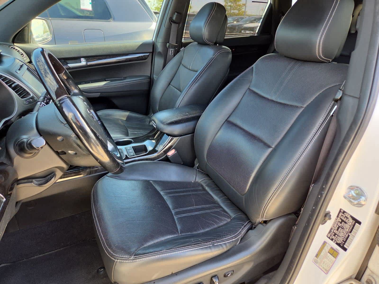 Used 2014 Kia Sorento SX w/ 3rd Row Package FWD image 15