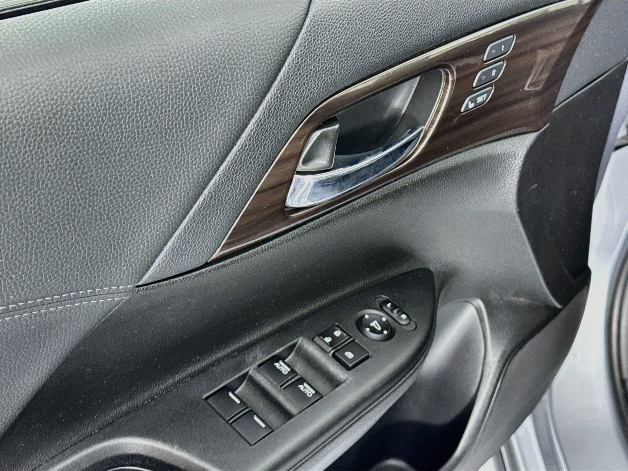 Used 2017 Honda Accord Touring image 18