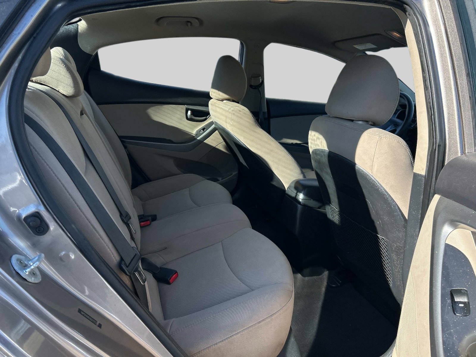 Used 2016 Hyundai Elantra SE image 13