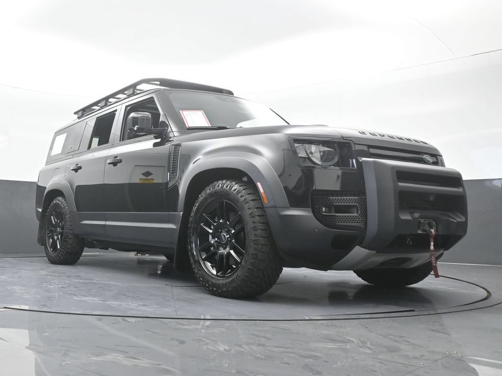 Used 2023 Land Rover Defender 130 SE AWD/4WD image 69