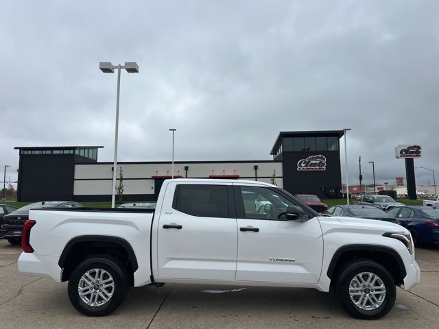 New 2026 Toyota Tundra SR5 image 3