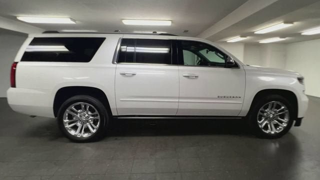 Used 2019 Chevrolet Suburban Premier w/ Premier Plus Edition AWD/4WD image 9